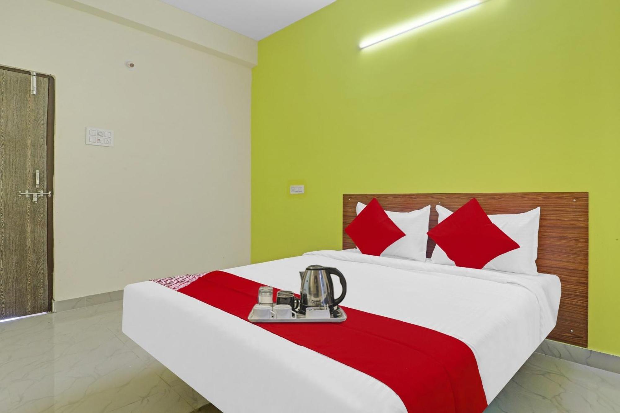 Super Collection O Elite Stay Near Habsiguda Metro Station Χιντεραμπάντ Εξωτερικό φωτογραφία